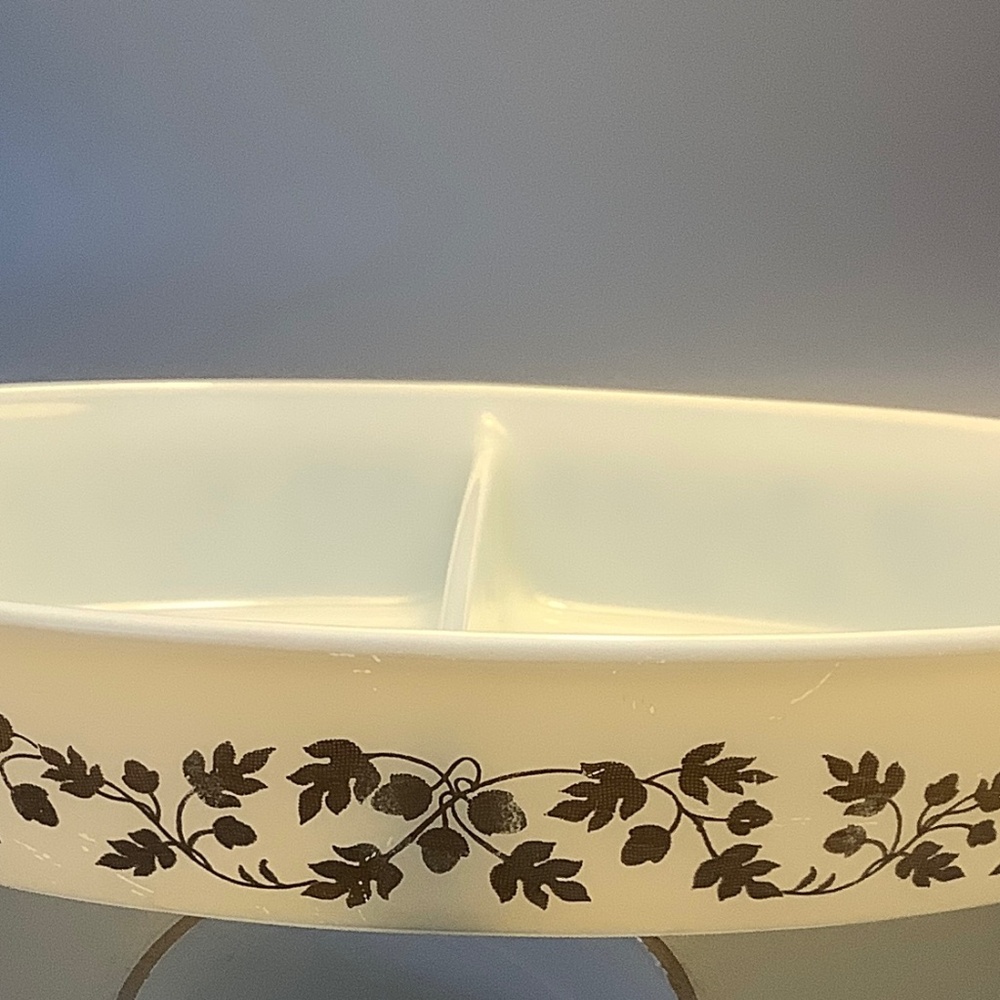 PYREX Golden Acorn Divided Dish 1960  READ